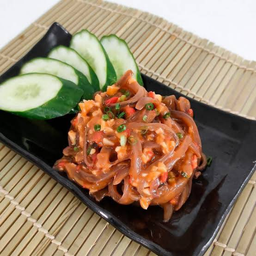 Spicy Pickled squid saladอิกะชิโอะคาระ