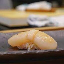 HOTATE SUSHIซูชิหอยโฮตาเตะ