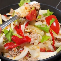 ยำเล็บมือนางใส่หมูสับ