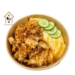 ข้าวหมูสามชั้นทอดกระเทียม