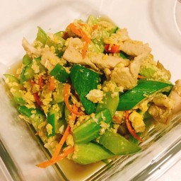 ผัดแตงใส่ไข่