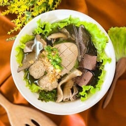 เกาเหลาเลือดหมู