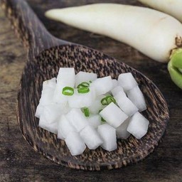 หัวไชเท้าดอง 酸萝卜 Pickled radish