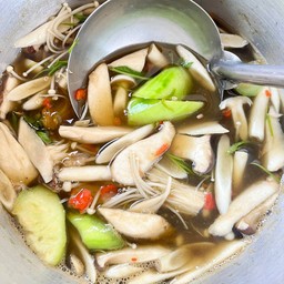 แกงเห็ดรวม