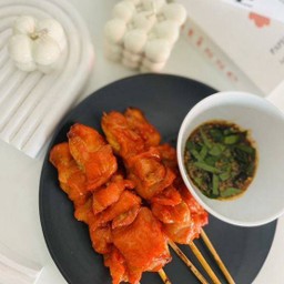 ไก่ย่างหม่าล่า เซต 5 ไม้+น้ำจิ้มแจ่ว