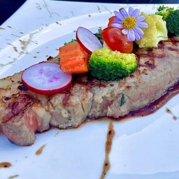 SIRLOIN STEAK ( เซอร์ลอย)