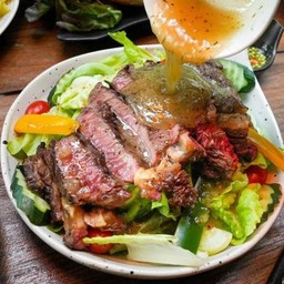 สลัดเนื้อย่าง ริบอายออสเตเรีย