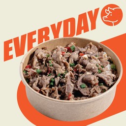 ข้าวหน้าสันคอหมูคุโรบูตะผัดซอสสไปซี่ยากินิกุ