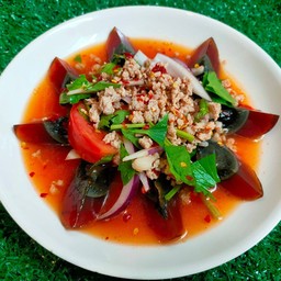 ยำไข่เยี่ยวม้า