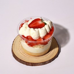 สตรอเบอรี่ช็อทเค้ก