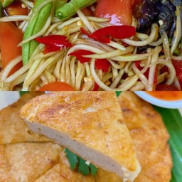 ส้มตำปูปลาร้า + หมูยอทอด