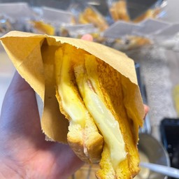 ชีสยืดๆเน้นๆ