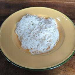 บ้านขนมเส้น