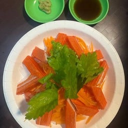 เจ๊แดงลูกชิ้นทอดน้ำจิ้มรสเด็ด