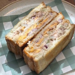 แซนวิชย่าง ทูน่าเมลท์