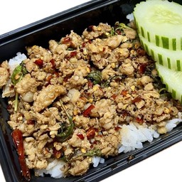 กะเพรา หมูสับ  ราดข้าว