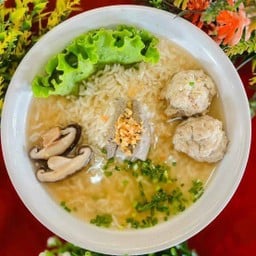 ข้าวต้มทรงเครื่อง