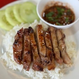 ข้าวหน้าหมูย่าง