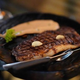 สเต็กเนื้อริบอาย  ออสเตเรีย