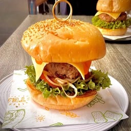 เบอร์เกอร์หมูคุโรบูตะ