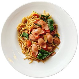 สปาเก็ตตี้ไส้กรอกกระเทียมพริกแห้ง