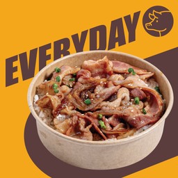 ข้าวหน้าเบคอนรมควันผัดซอสยากินิกุ