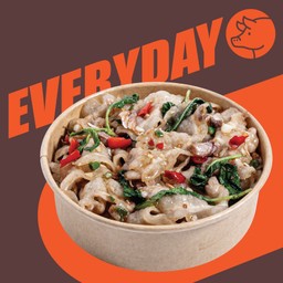 ข้าวหน้าผัดกะเพราหมูสามชั้น