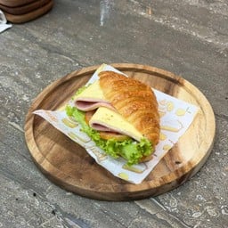 ครัวซองแฮมชีส