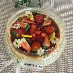 Strawberry Basque Cheesecake