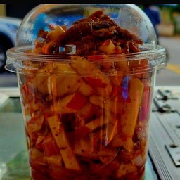 ยำแอปเปิ้ลแดง