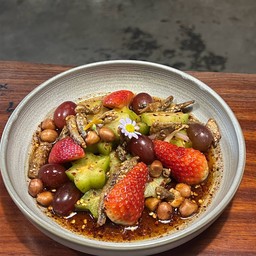 ยำอาโวคาโดสตอเบอรี่