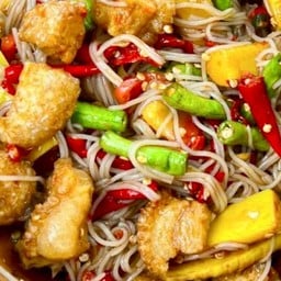 อาหารตามสั่งน้องเฟรญ่า