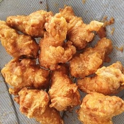 ไก่ทอดนายศร