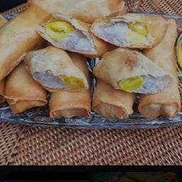 เปาะเปี๊ยะไส้เผือกแป๊ะก๋วย เจ