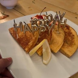 แสงเทียนบีชรีสอร์ท