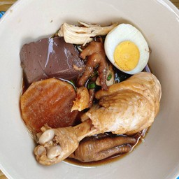 ก๋วยจั๊บไก่