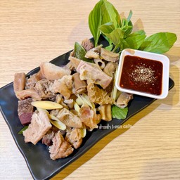 เครื่องในรวมเนื้อลวกจิ้ม