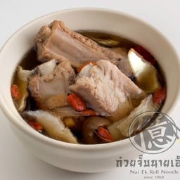 ซี่โครงหมูตุ๋นยาจีน