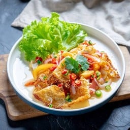 ยำไข่ดาว