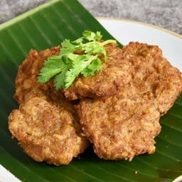 หมูก้อนทอดอ้อนป๊า  (ราคาต่อชิ้น)