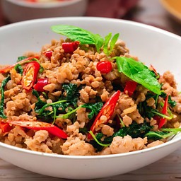 กระเพราหมูสับ(กับข้าว)