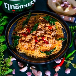 Stir Fried Rice Vermicelli With Basil