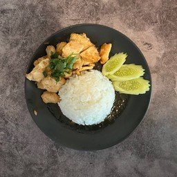 ข้าวไก่กระเทียม