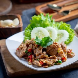 เนื้อคั่วพริกเกลือ (กับข้าว)