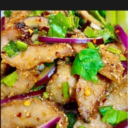 น้ำตกคอหมูย่าง