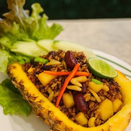 ข้าวผัดสับปะรด-ธัญพืชเจ