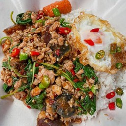 กะเพราะ ไข่เยี่ยวม้า