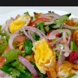 ยำไข่ดาว