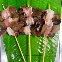 สามชั้นพันเห็ดหูหนู