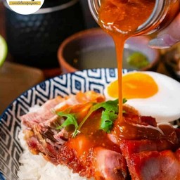 [อร่อยซ่ากับโค้ก] ข้าวหมูแดง +  โค้ก ออริจินัล (กระป๋อง)